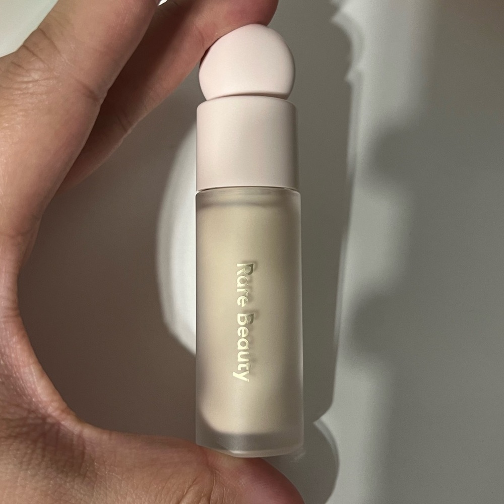 Rare Beauty Liquid Touch Brightening Concelaer